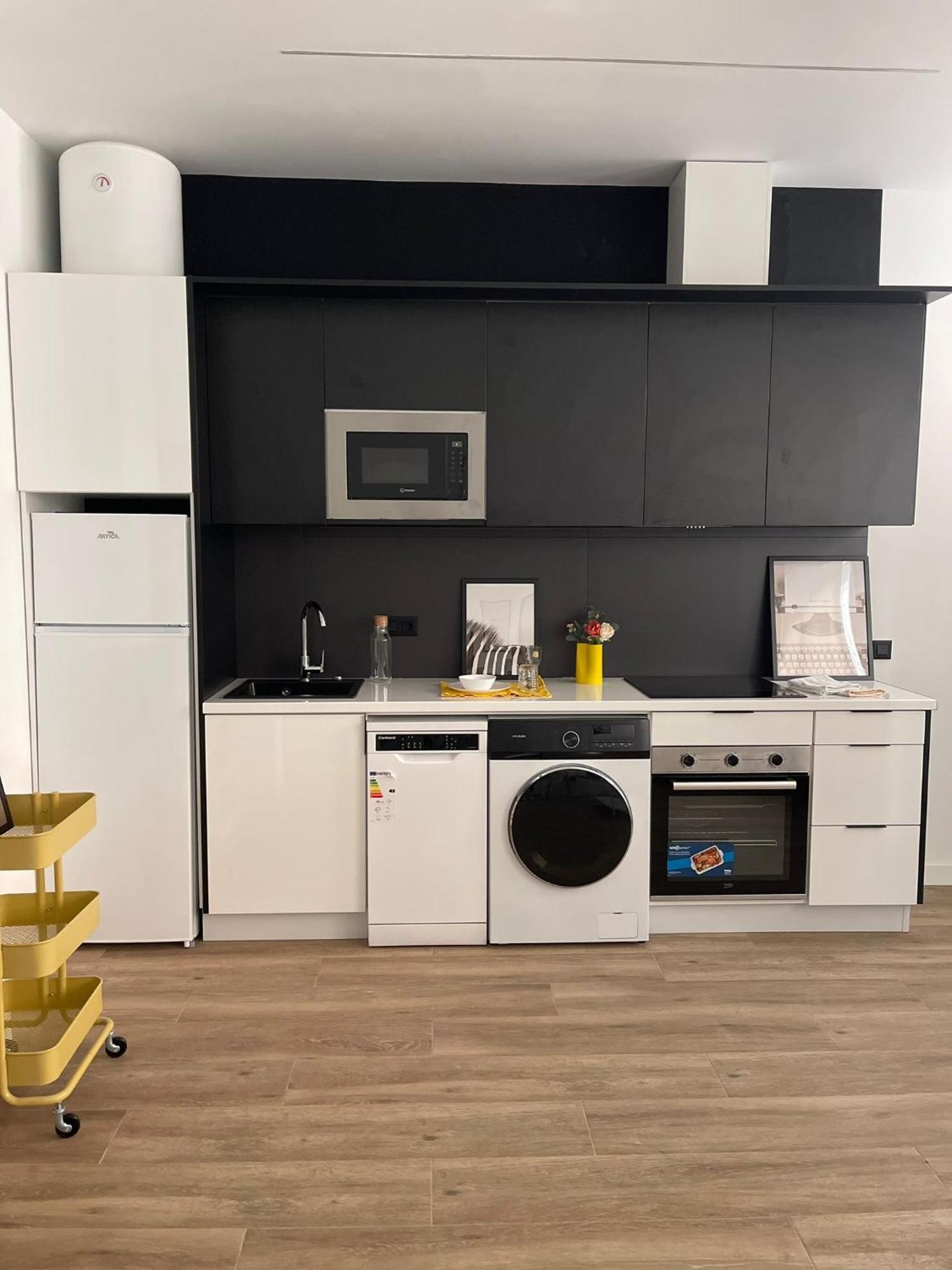 Exyca Metropolitano Appartement Madrid Buitenkant foto