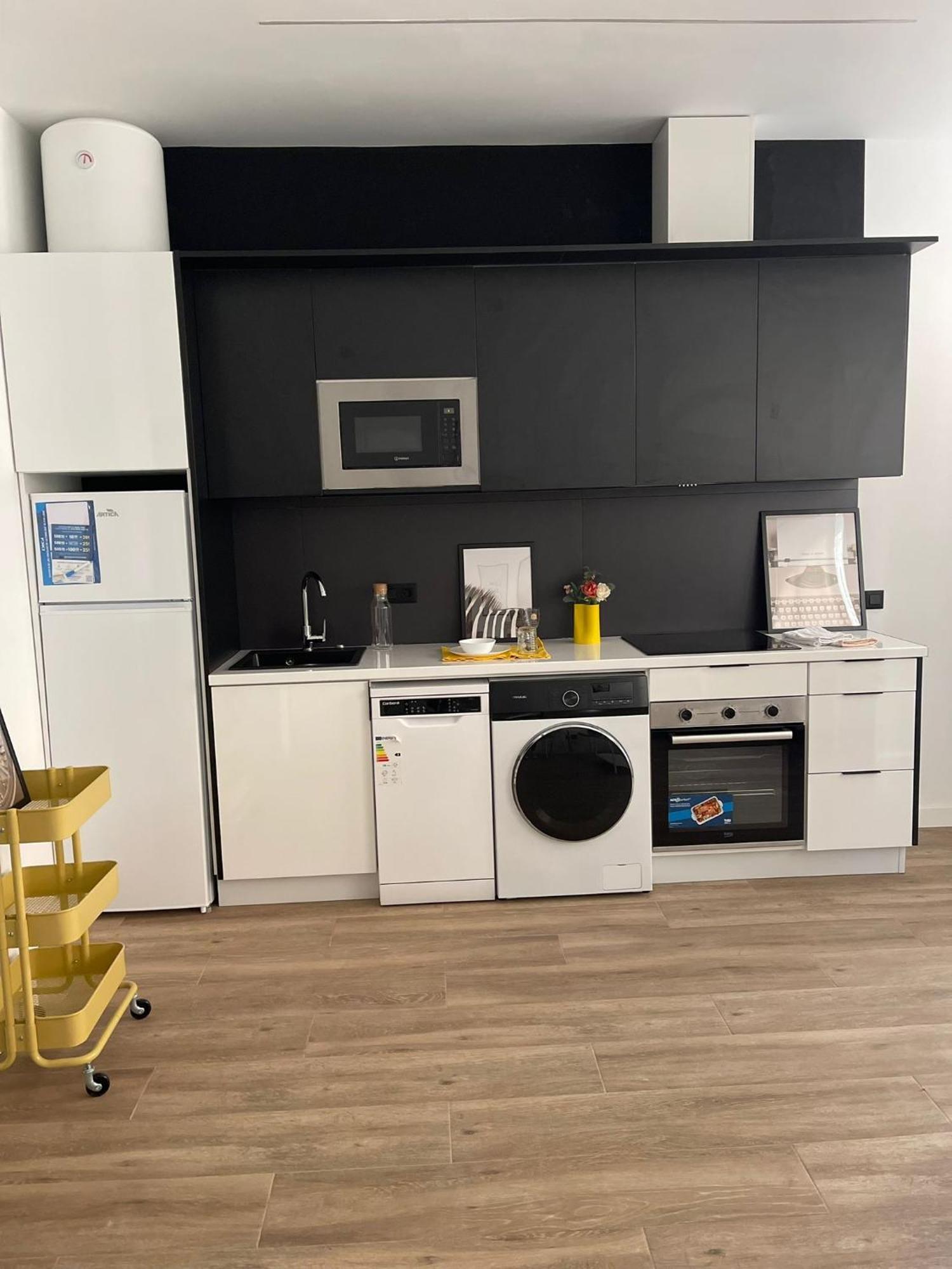 Exyca Metropolitano Appartement Madrid Buitenkant foto