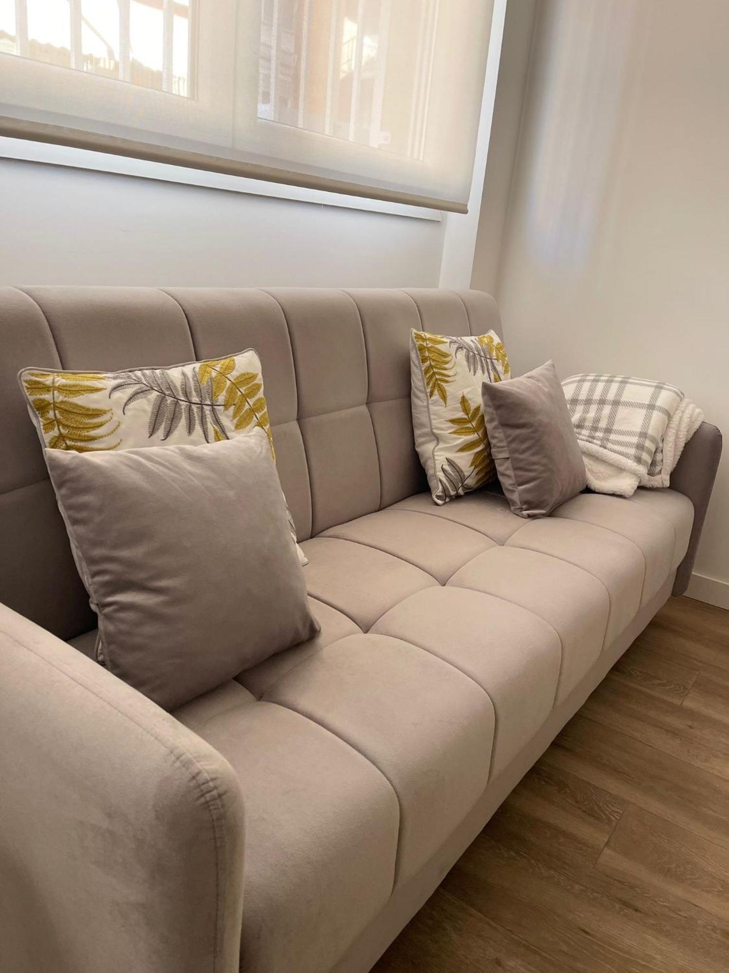 Exyca Metropolitano Appartement Madrid Buitenkant foto