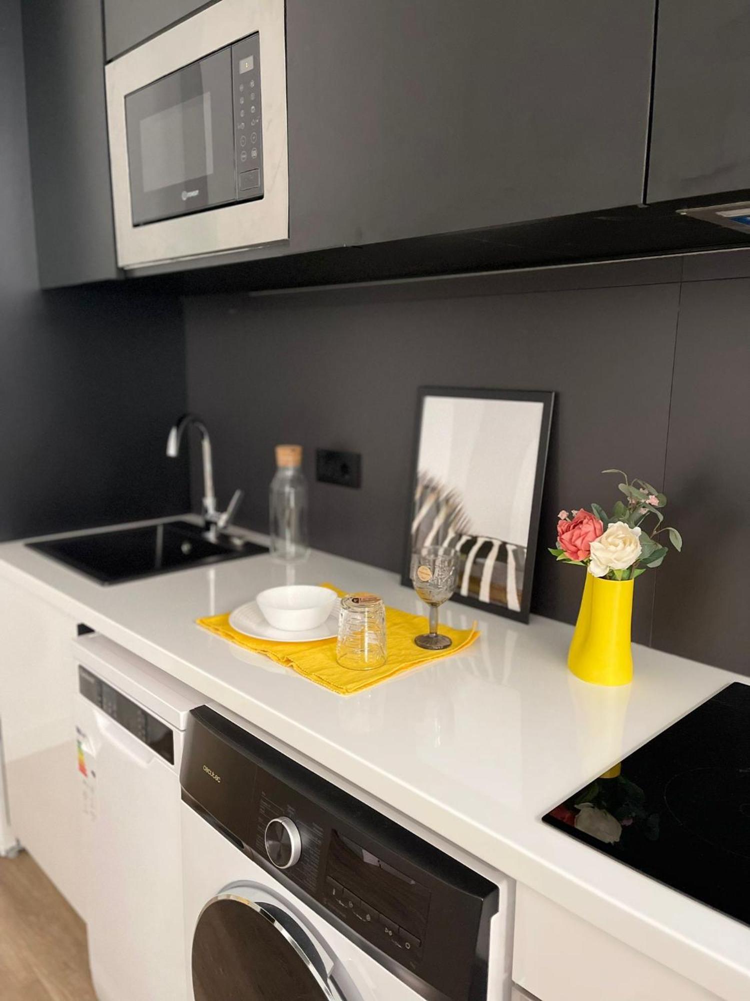Exyca Metropolitano Appartement Madrid Buitenkant foto